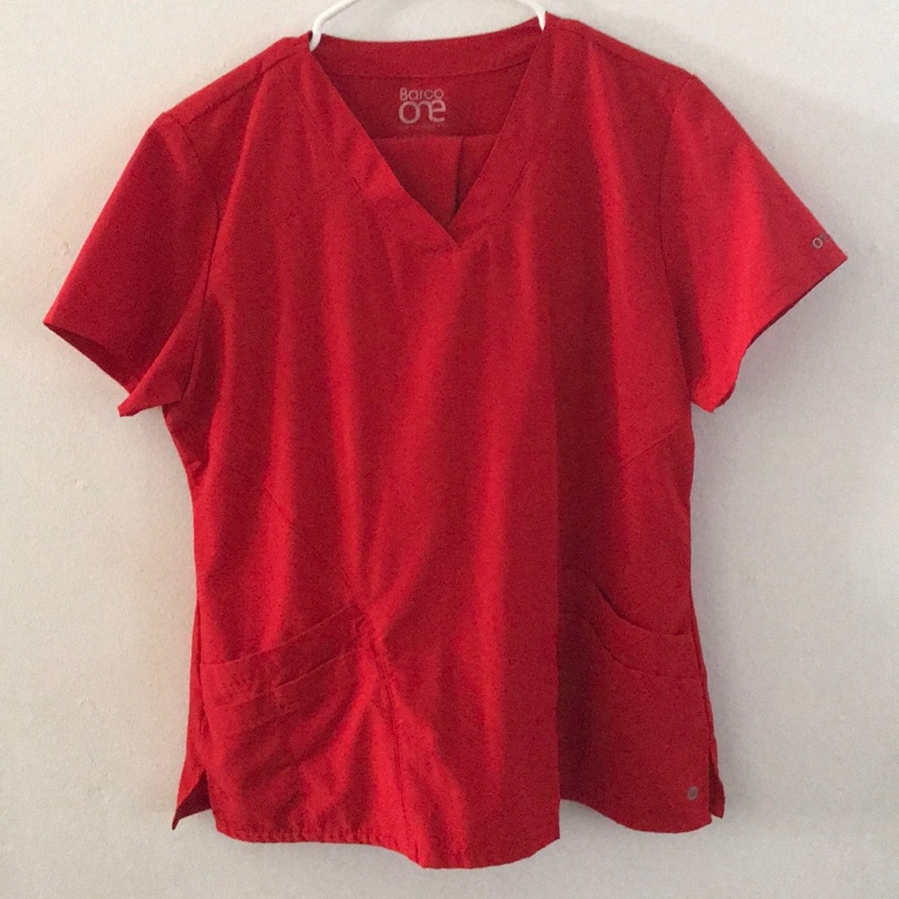 Barco One Red Scrub Set